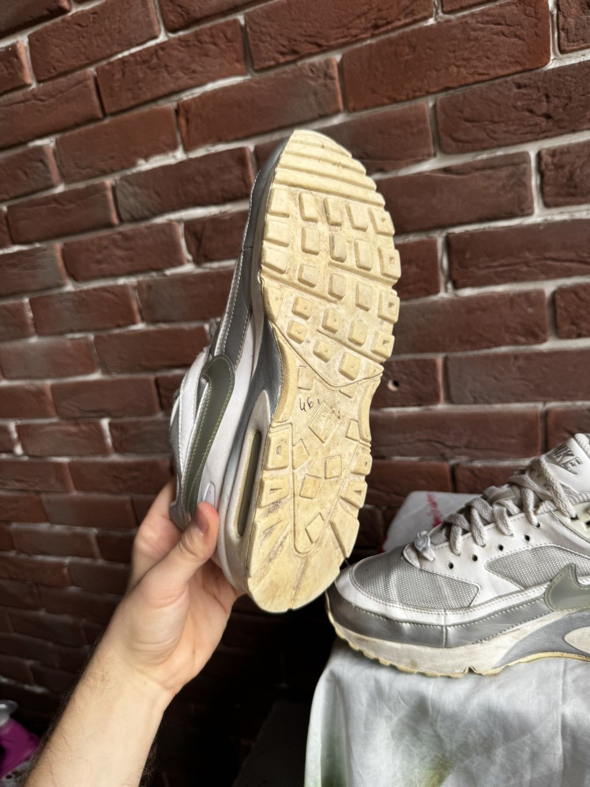 Nike Nike Air Max Classic Bw Vintage Y2k 2011 Silver Hype Kicks Size US 7 / EU 40 - 11 Thumbnail