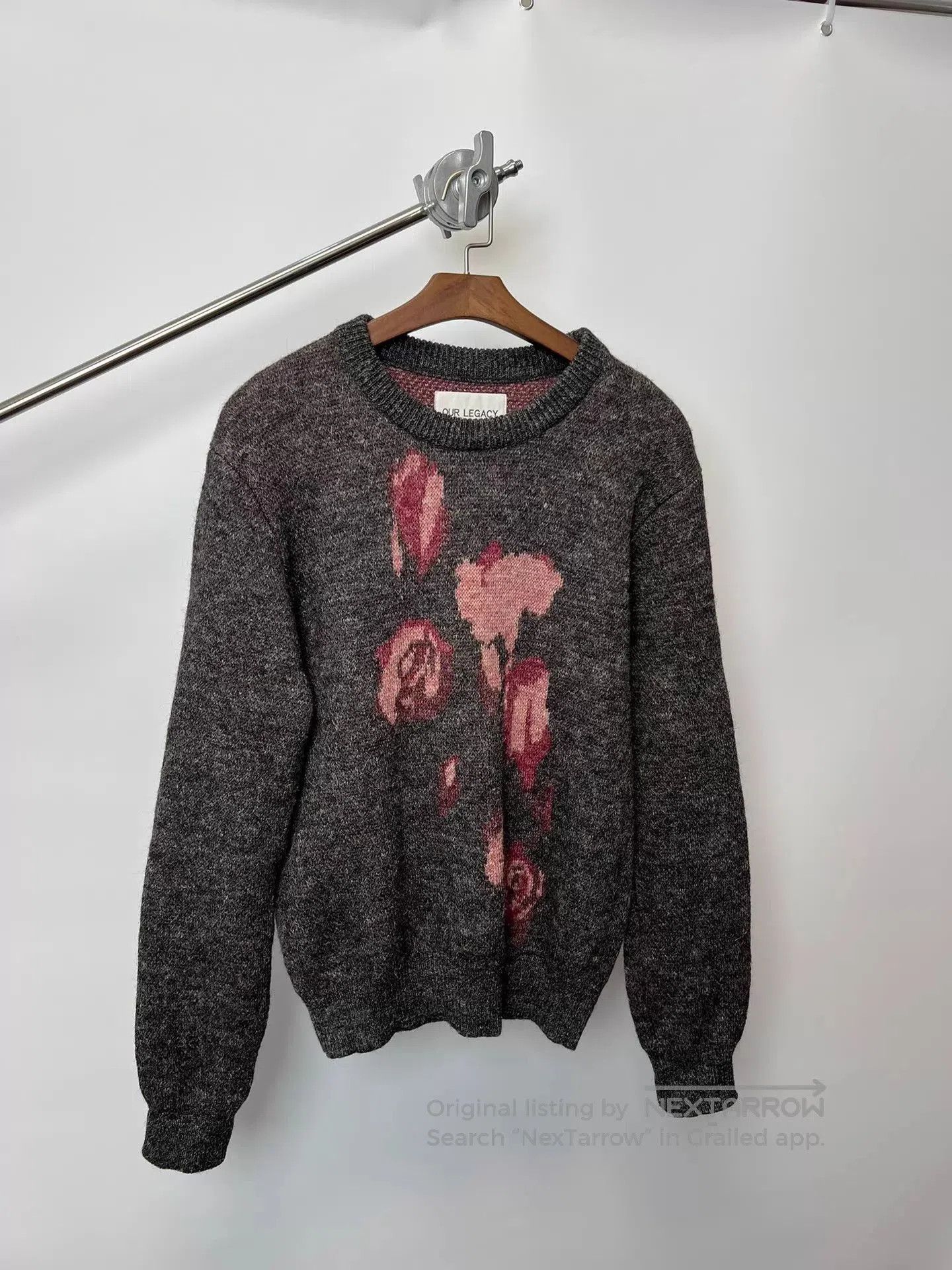 Other Brown Floral Pattern Knit Sweater Size S. Size US S / EU 44-46 / 1 - 2 Thumbnail