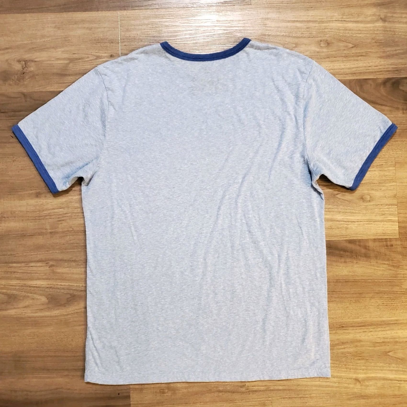 Disney VINTAGE Disneyland Mens L Retro Ringer T Shirt Heathered Blue Parks Vacation Resort Mickey Mouse 70s 80s Mens Size US L / EU 52-54 / 3 - 2 Thumbnail