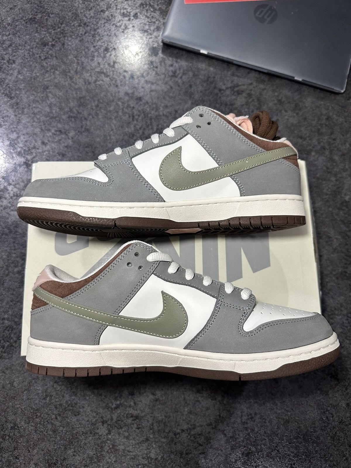 Nike Nike SB Dunk Low Yuti Horigome size 10 Size US 10 / EU 43 - 2 Thumbnail