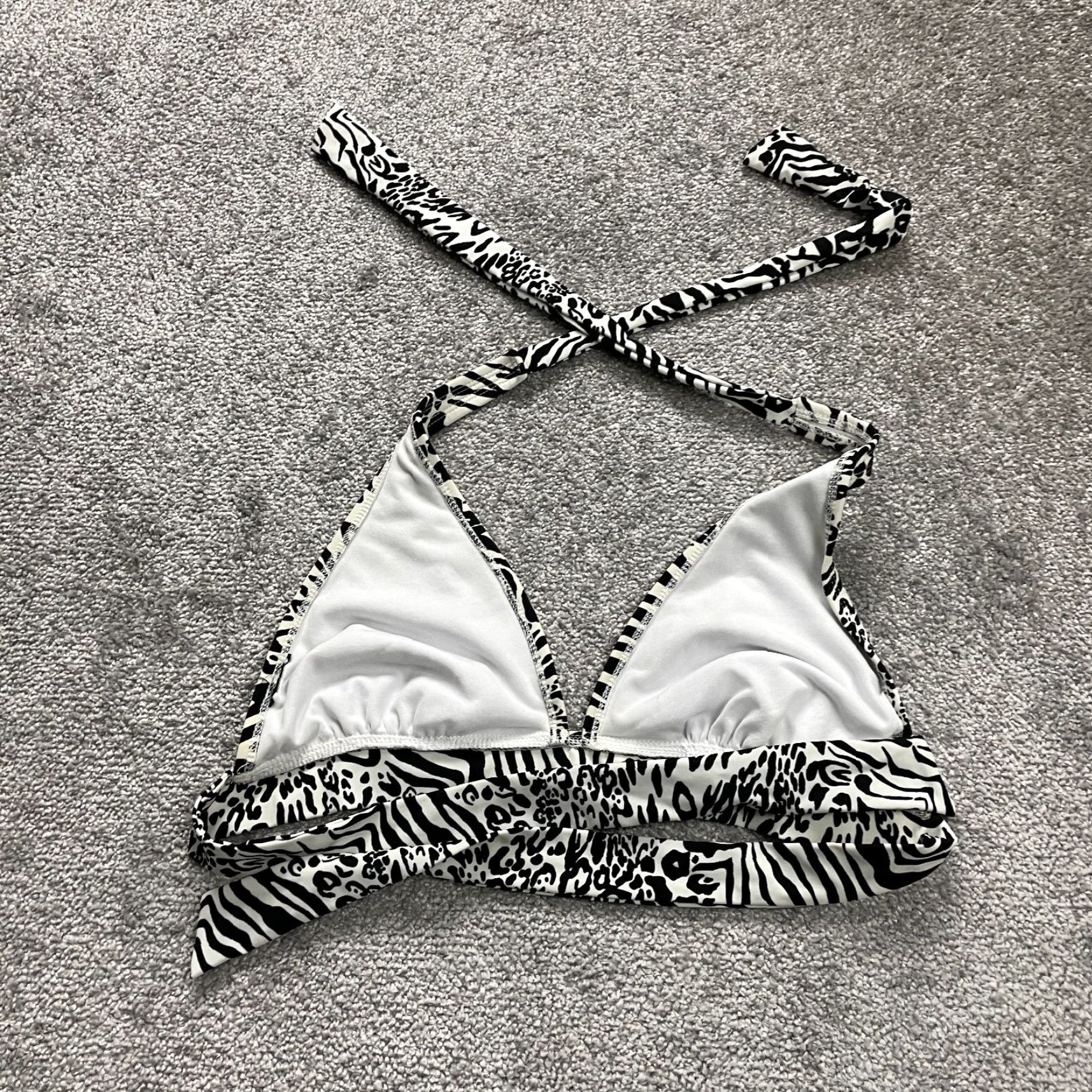 Triangl Unbranded Women's Bikini Top Small Black White Leopard Animal Print Halter Beach Backless Swimwear Size S / US 4 / IT 40 - 2 Thumbnail