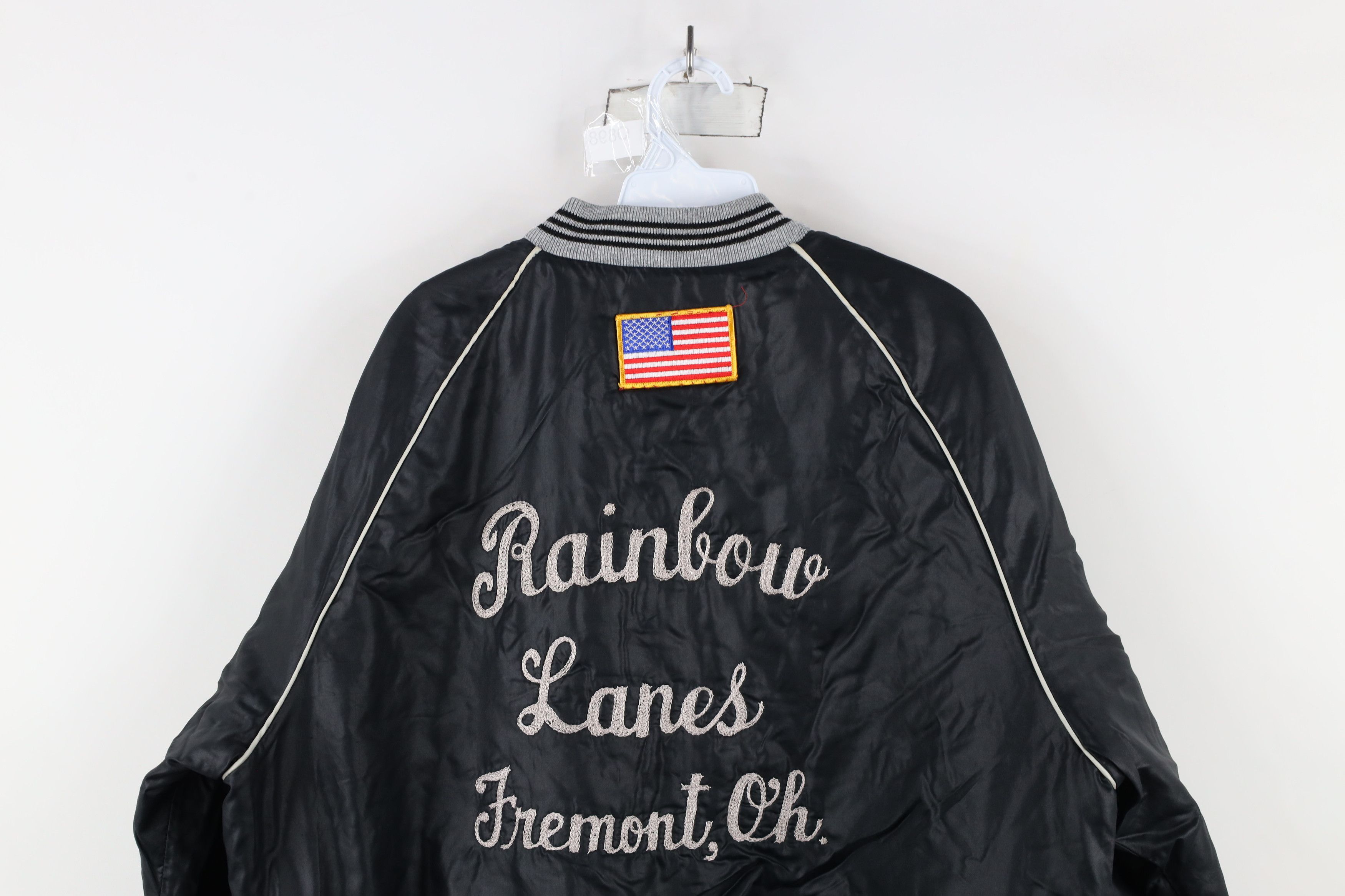 Vintage Vintage 80s Rainbow Lanes Bowling Satin Bomber Jacket USA Size US L / EU 52-54 / 3 - 17 Thumbnail