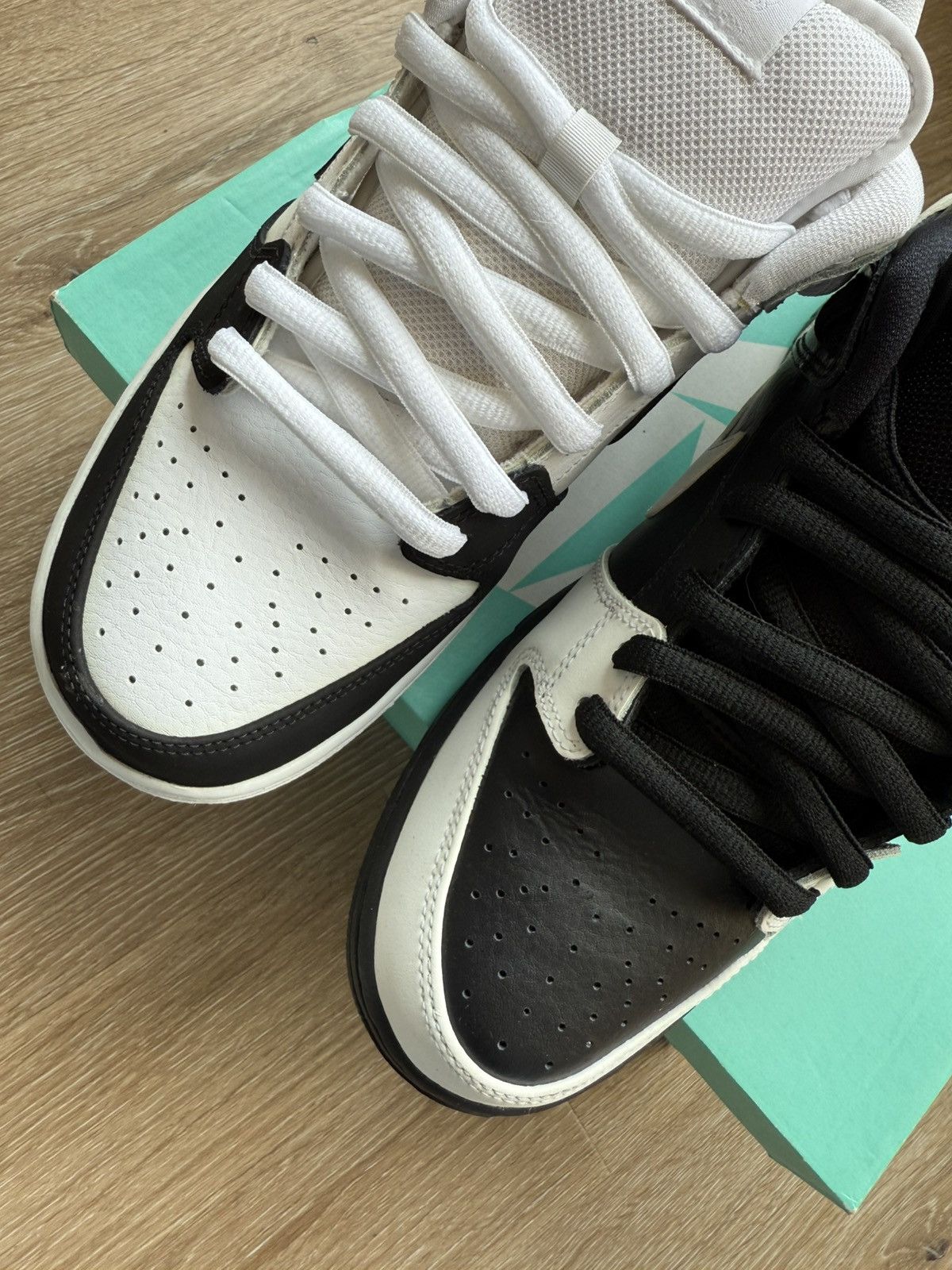 Nike Nike SB Dunk Low Premium - Yin Yang Size US 11 / EU 44 - 7 Thumbnail
