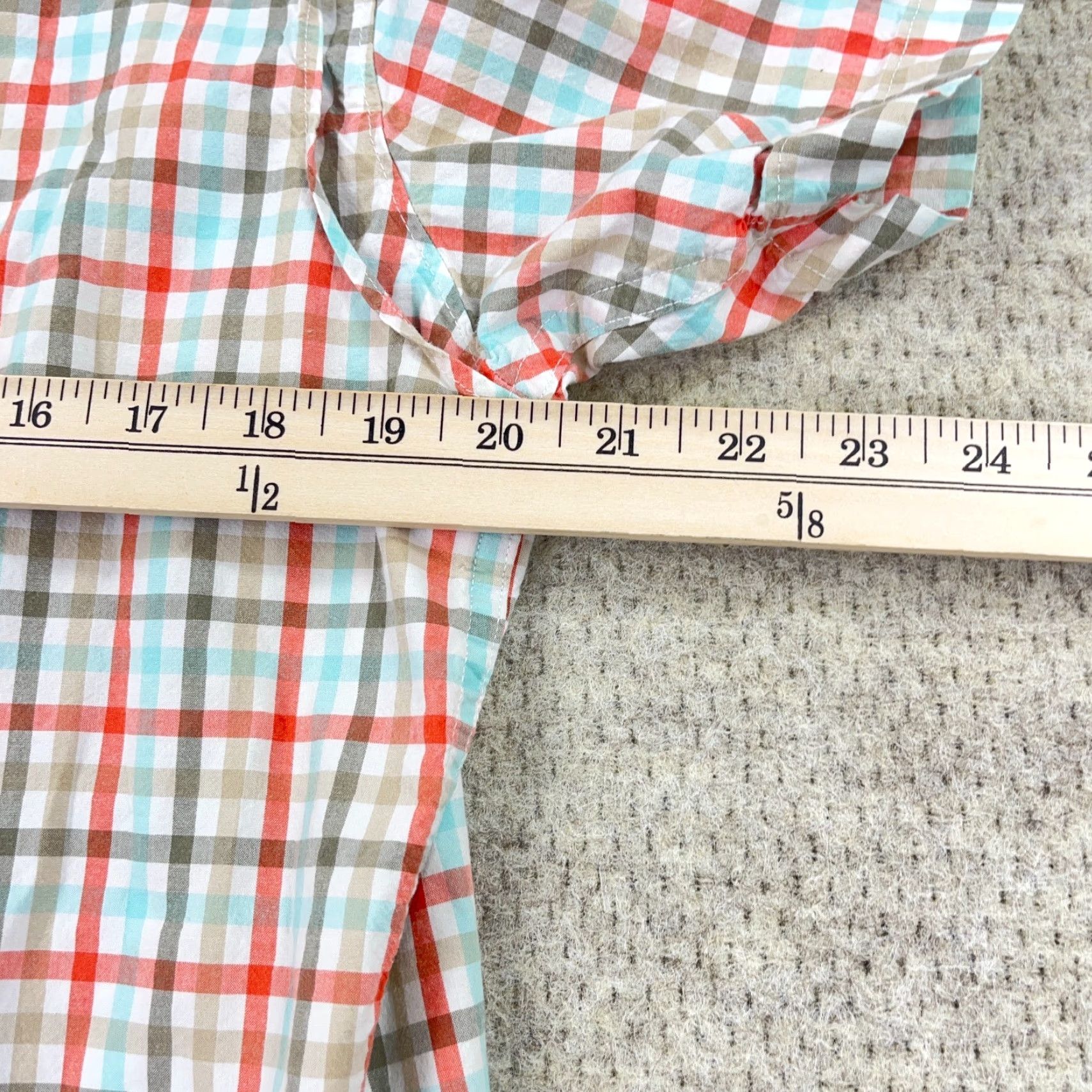 Vintage Columbia Shirt Men Medium Blue Plaid Button-Up Tattersall Fishing Camp Casual Travel Easy Care Pockets UV Protection Size US M / EU 48-50 / 2 - 7 Thumbnail