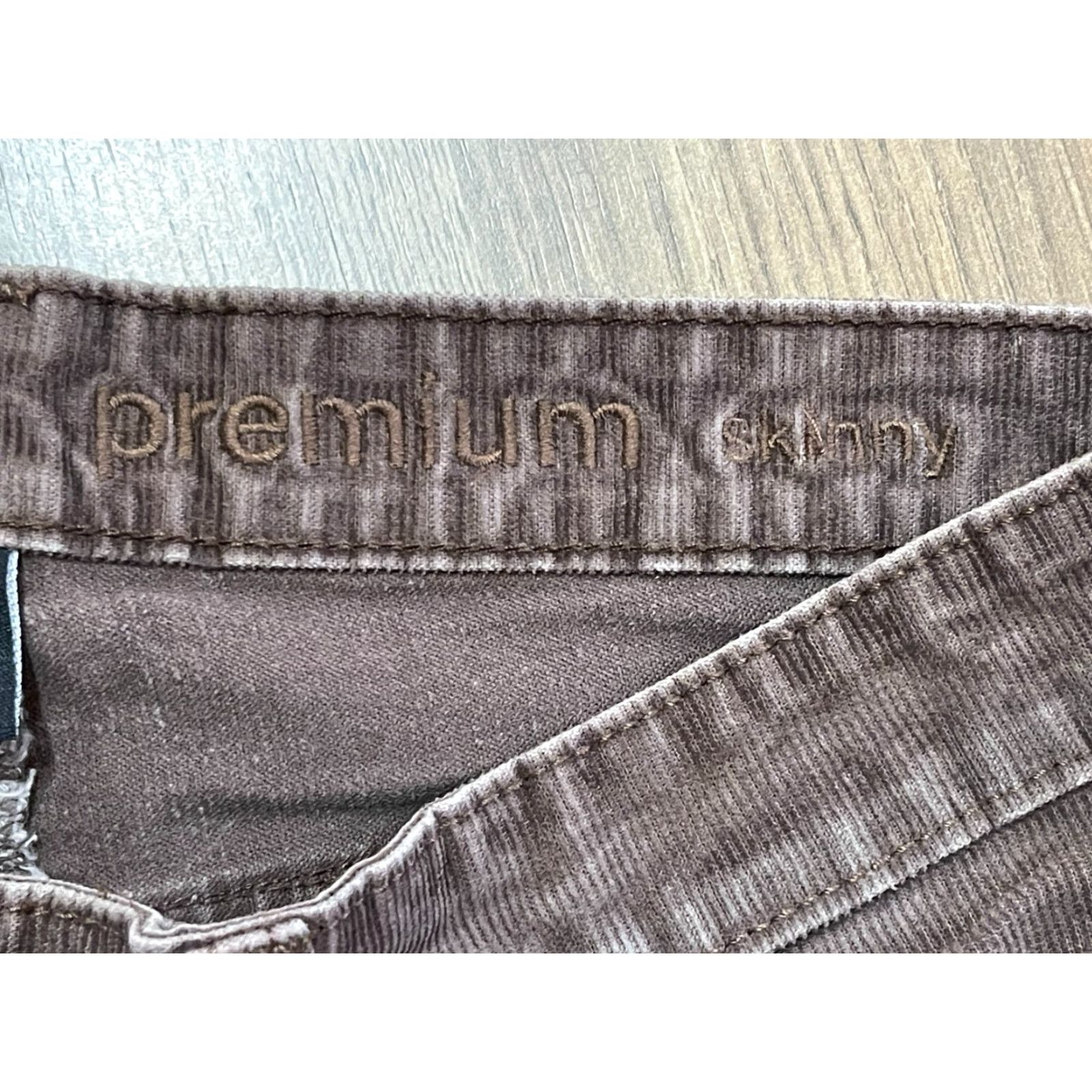 Gap Gap Jeans Women's Size 6/28 Brown Premium Skinny Straight Leg Regular Inseam 28" Dark Wash Size 28" / US 6 / IT 42 - 4 Thumbnail