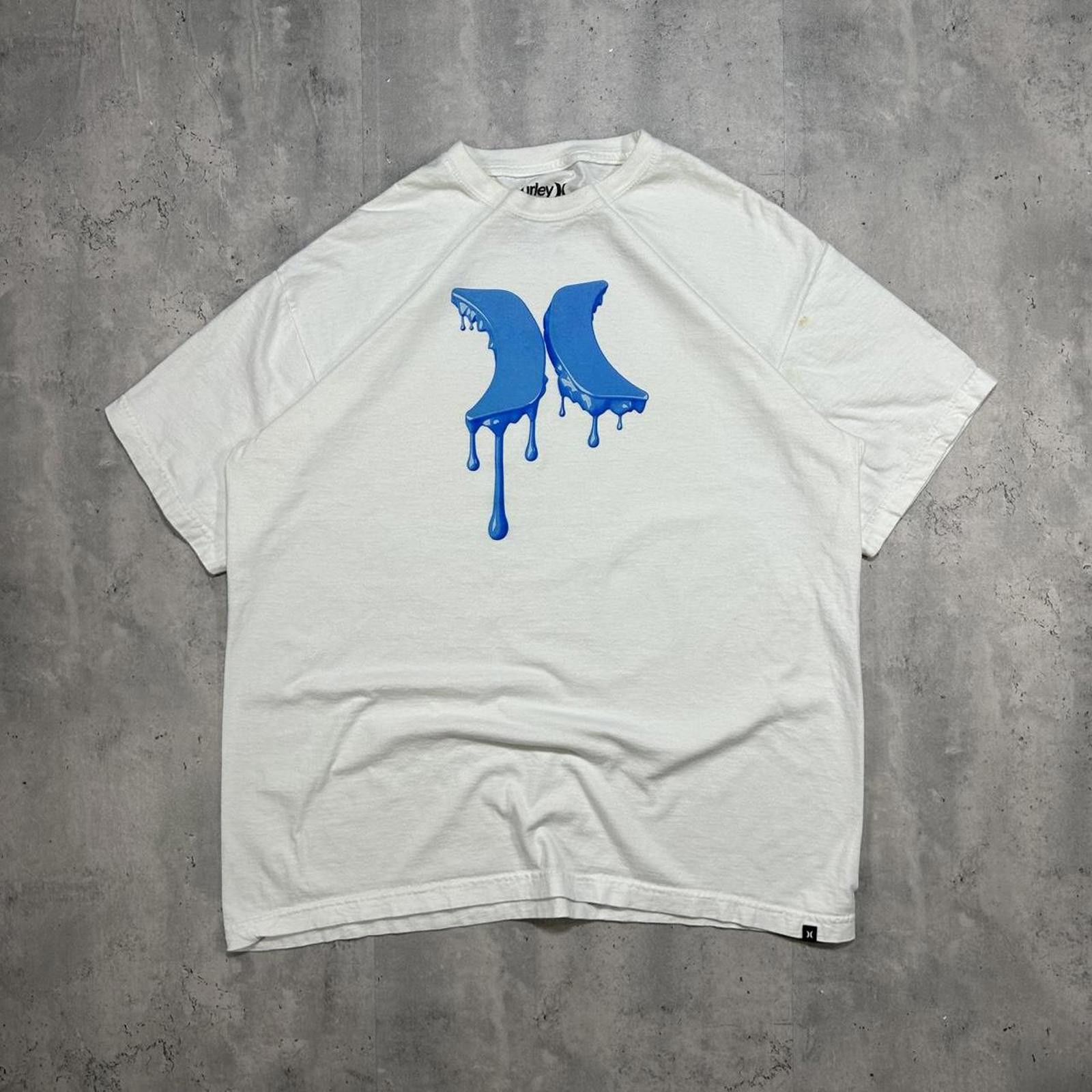 Hurley Y2K White Hurley 3D Logo Print T-Shirt Size US XL / EU 56 / 4 - 1 Thumbnail