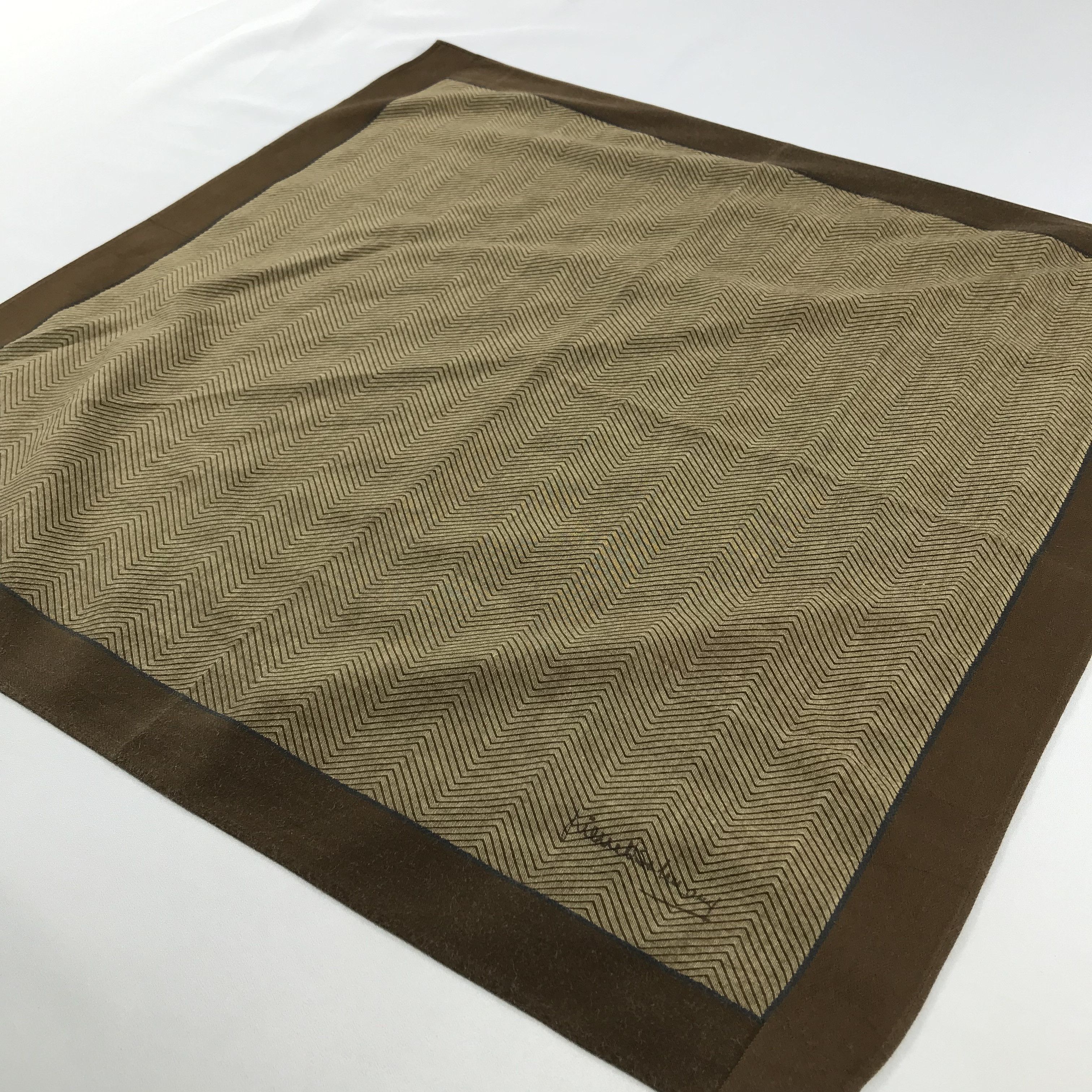 Pierre Balmain × Vintage Pierre Balmain Bandana / Handkerchief / Neckerchief - S2524 Size ONE SIZE - 2 Thumbnail