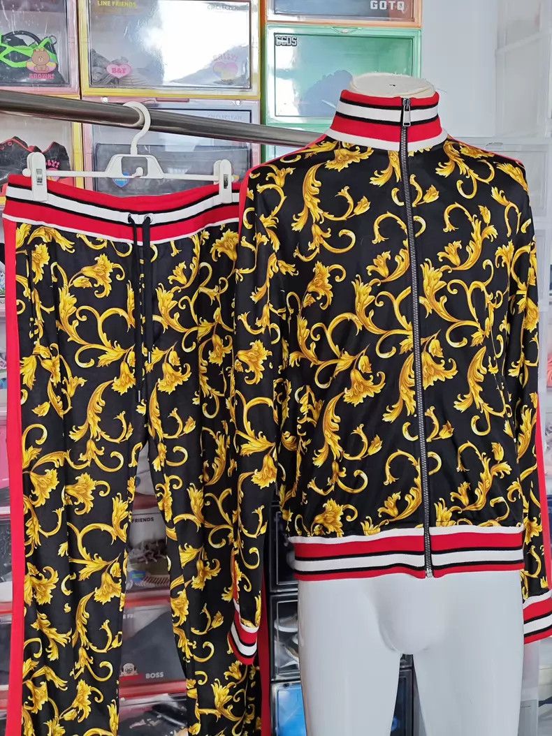 Versace Versace Classic printed sports suit Size M / US 6-8 / IT 42-44 - 1 Thumbnail