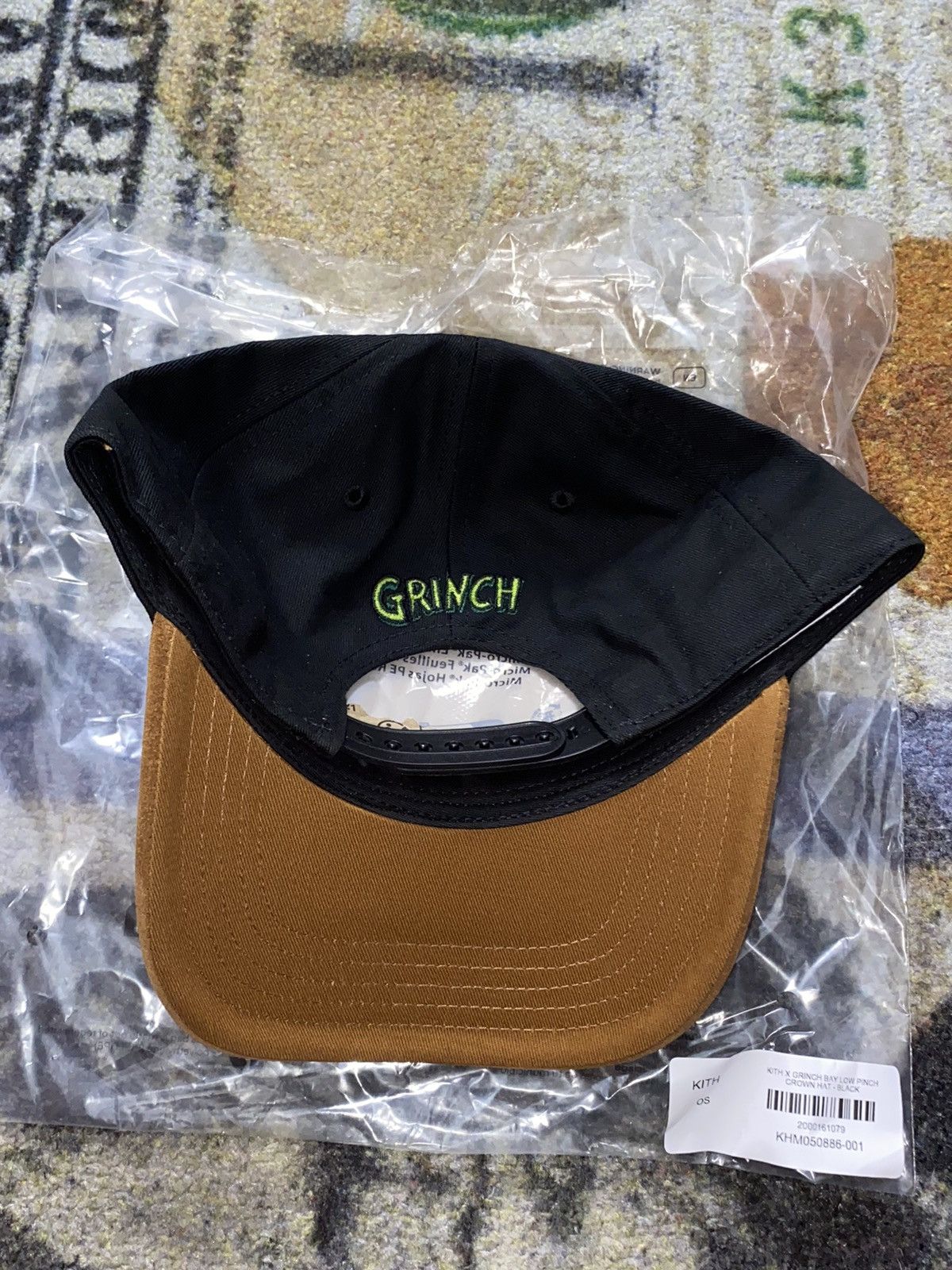 Kith Kith x The Grinch Suede Brim Aaron Cap Size ONE SIZE - 3 Thumbnail