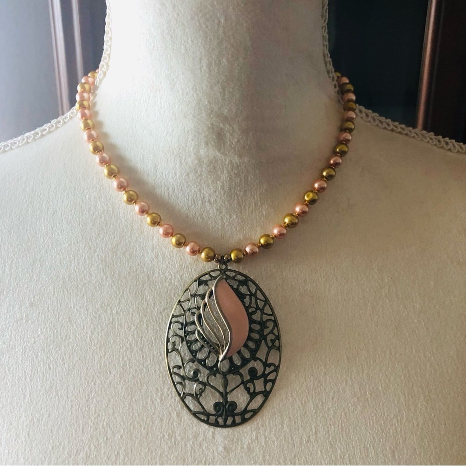 Handmade Handcrafted repurpose blush enamel filigree Pearl necklace Size ONE SIZE - 3 Thumbnail