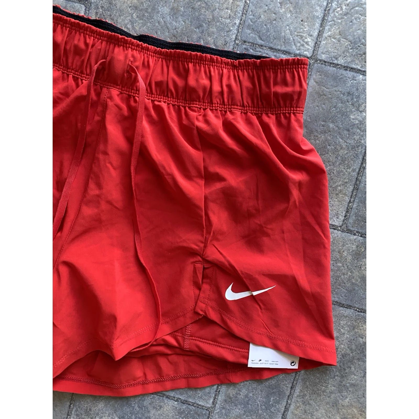 Nike Nike Dri Fit Women’s USA Training Shorts Size S Red Size 28" / US 6 / IT 42 - 3 Thumbnail