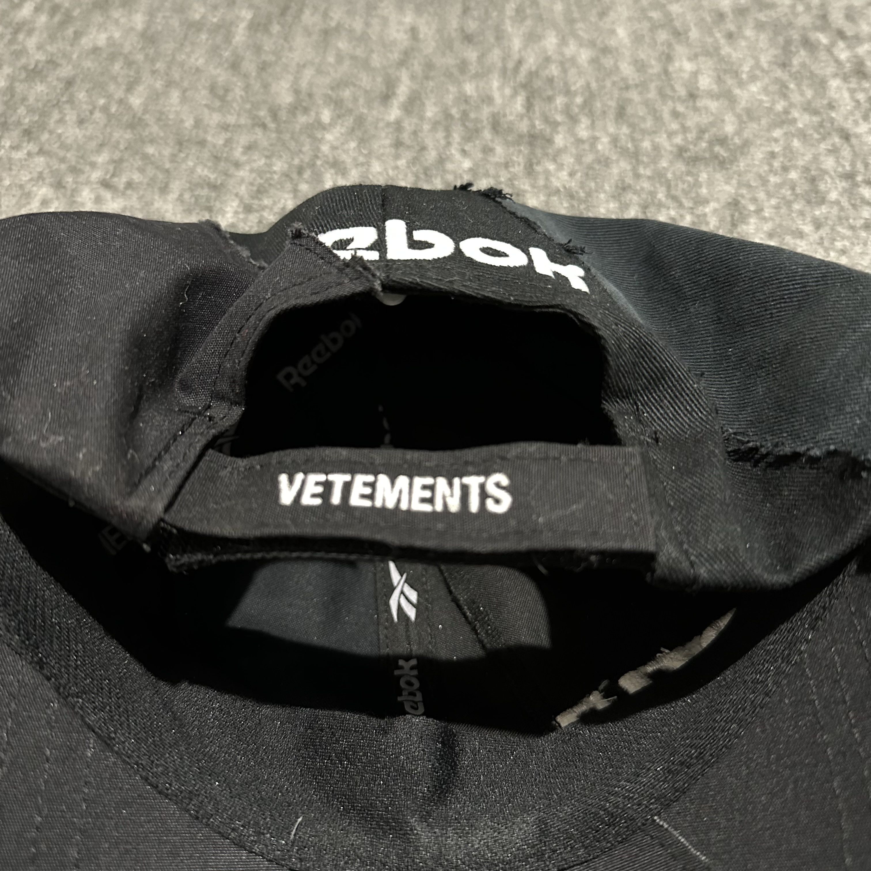 Reebok × Vetements AW17 Runway Vetements Reebok Reconstructed Hat Size ONE SIZE - 4 Thumbnail