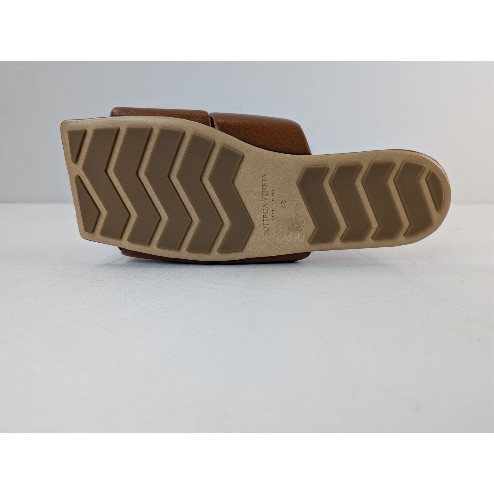 Bottega Veneta o1rshd1 Lagoon Nappa Leather Patch Sandal Slipper in Caramel Size US 9 / EU 42 - 12 Thumbnail