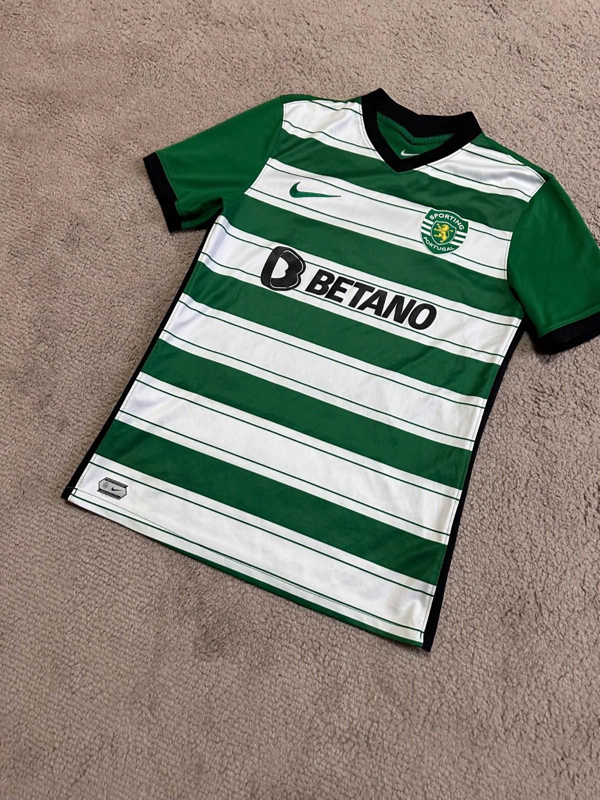 Nike Nike Sporting Lisbon 2022/23 Football Shirt Soccer Jersey Size US M / EU 48-50 / 2 - 2 Thumbnail