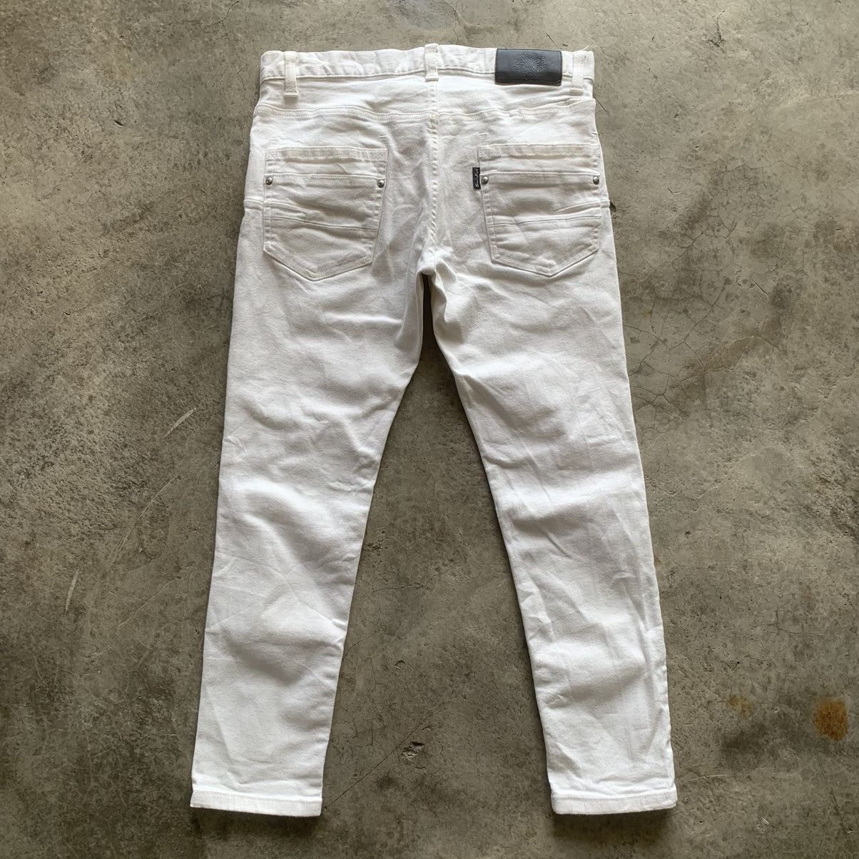 Tornado Mart tornado mart white skinny jeans Size US 32 / EU 48 - 12 Thumbnail