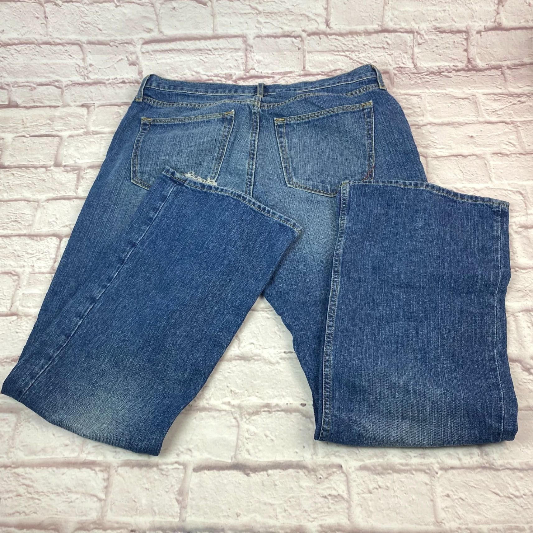 Banana Republic Banana Republic Mens Jeans Size 35x32 Straight Leg Medium Wash 5-Pocket Denim Cotton Regular Belt Loops Blue Size US 35 - 6 Thumbnail