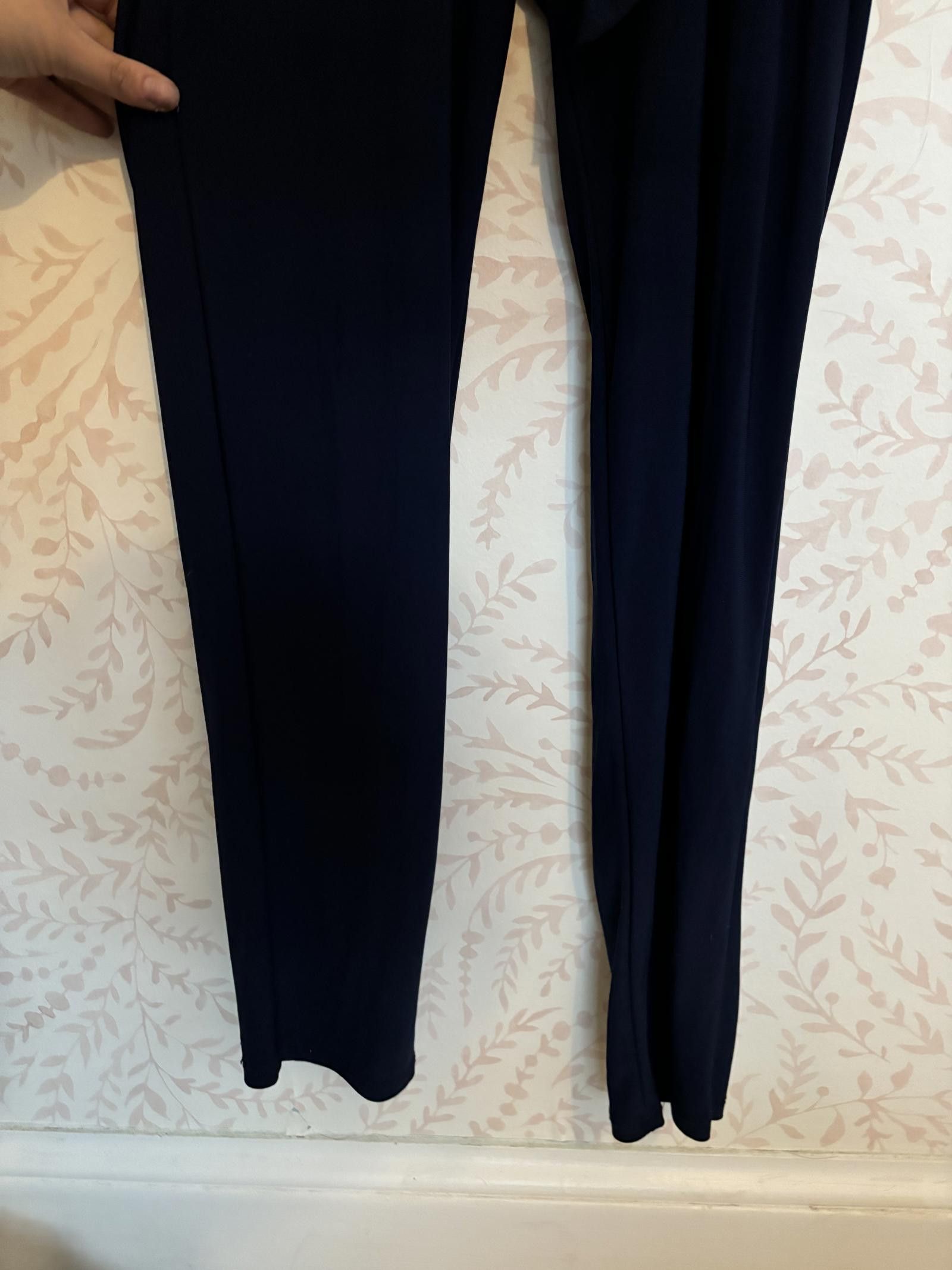 Designer Chic Navy Blue Jumpsuit with Tie Belt Size 32" / US 10 / IT 46 - 4 Thumbnail