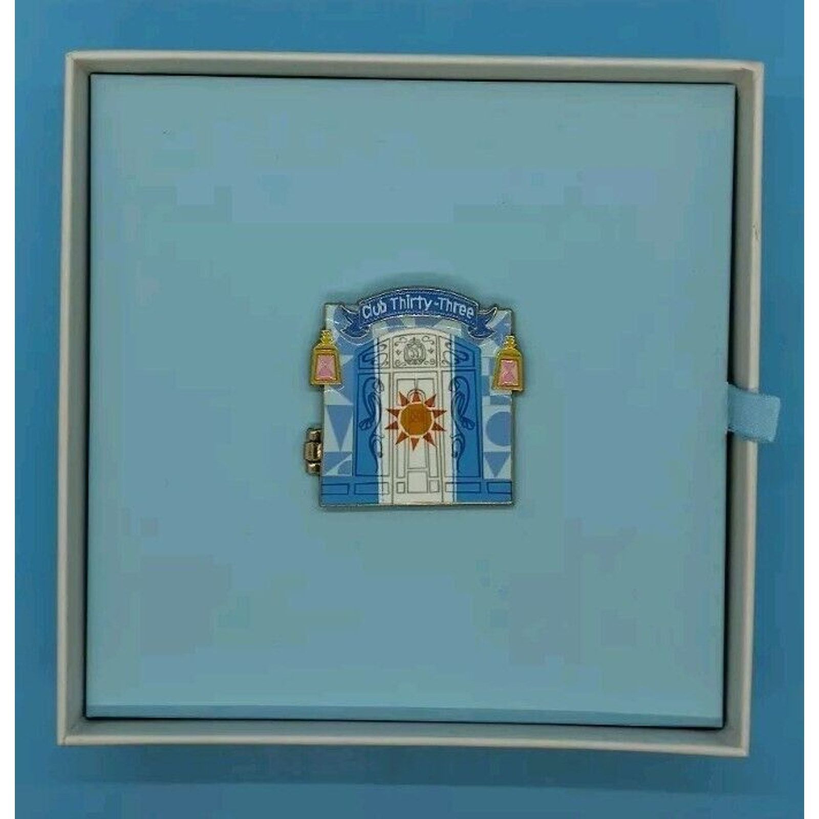 Disney Club 33 It’s A Small World Argentina 55th Anniversary LE Pin Size ONE SIZE - 2 Thumbnail