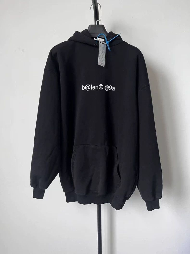 Balenciaga Balenciaga Special Logo Sweater on Chest Size US XS / EU 42 / 0 - 1 Thumbnail