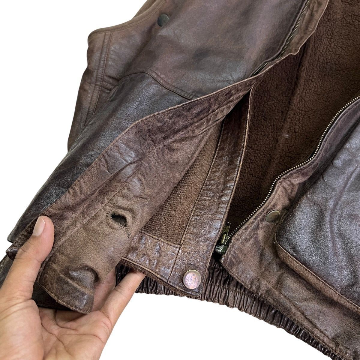 Issey Miyake 🔥 80s Issey Miyake Men Cargo Cowhide Leather shearling liner Size US M / EU 48-50 / 2 - 15 Thumbnail