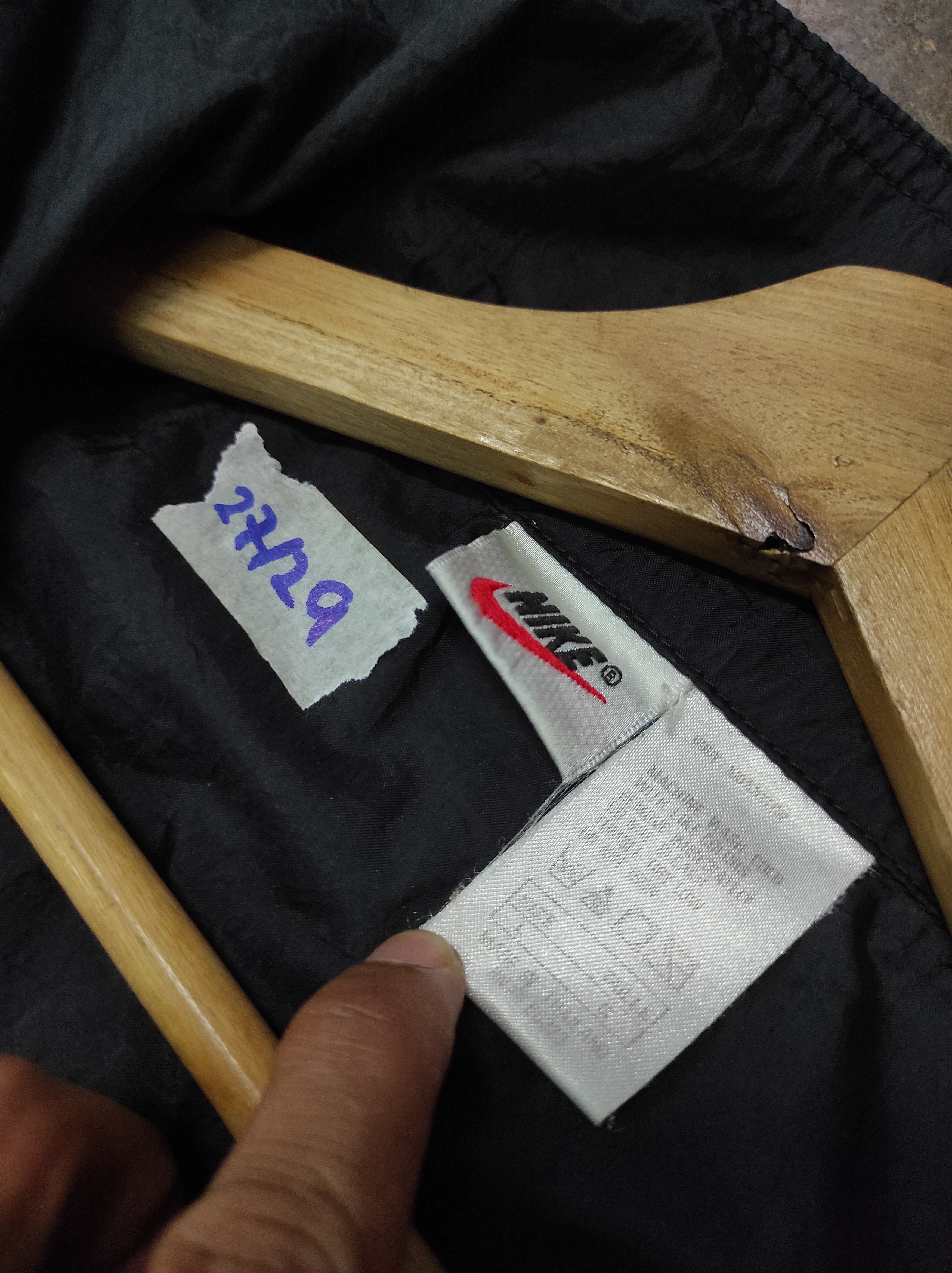 Nike × Vintage NIKE VTG 90'S LIGHT JACKET OVERSIZED SUN FADED Size US L / EU 52-54 / 3 - 8 Thumbnail