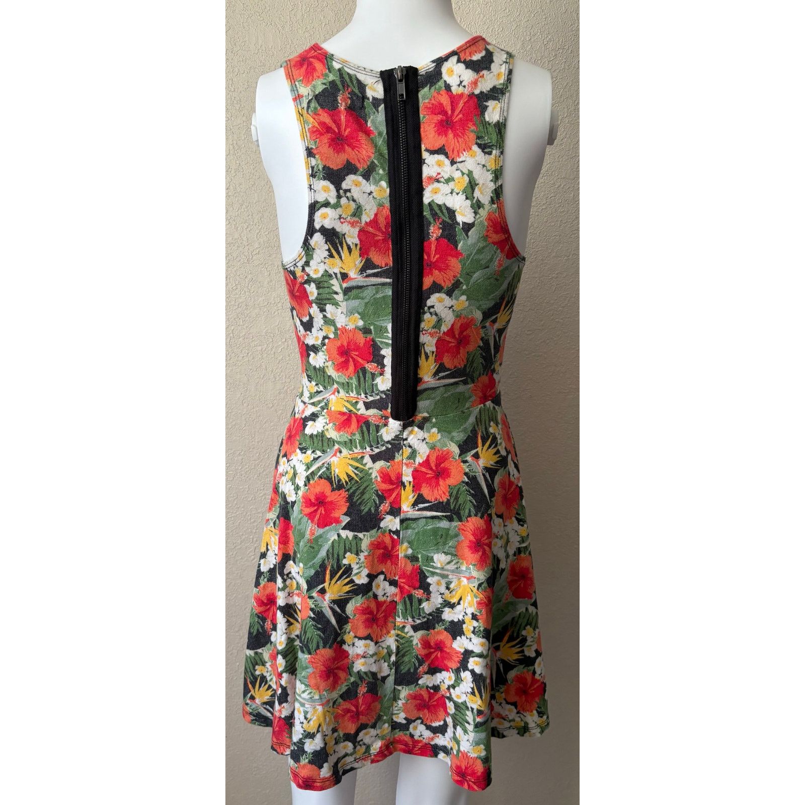 Vans VANS | Women What is Love Aloha Floral Skater Dress | Small Size S / US 4 / IT 40 - 2 Thumbnail