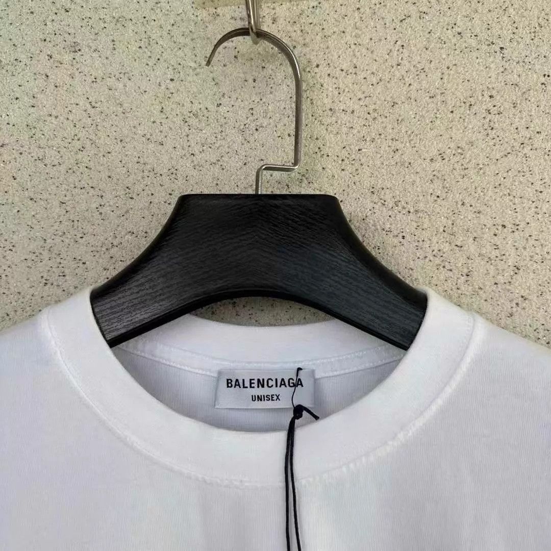 Balenciaga Balenciaga Graffiti SS Tee OS S NWT Size S / US 4 / IT 40 - 2 Thumbnail