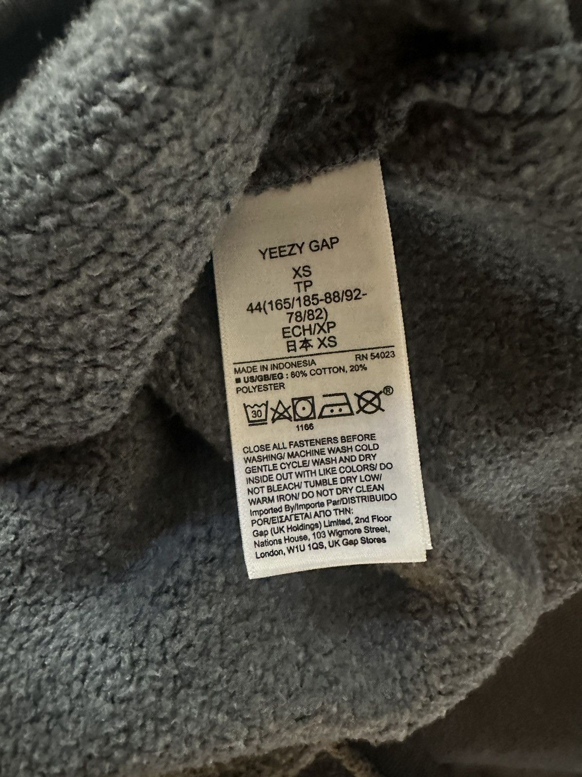 Gap × Kanye West Yeezy gap unreleased fleece back yoke t shirt grey size xs Size US XS / EU 42 / 0 - 4 Thumbnail