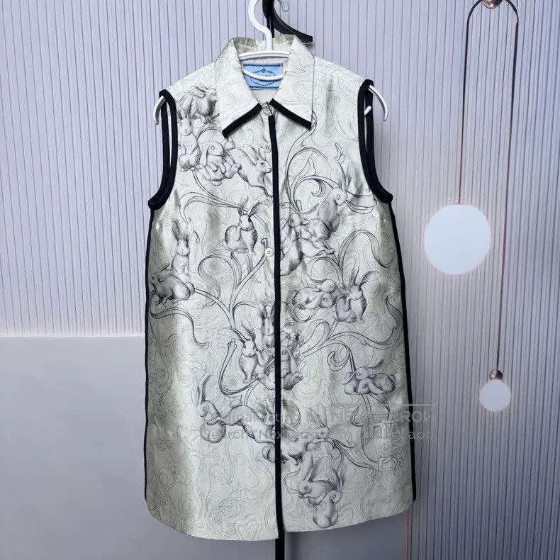 Prada Prada Floral skirt Size XS / US 0-2 / IT 36-38 - 1 Thumbnail