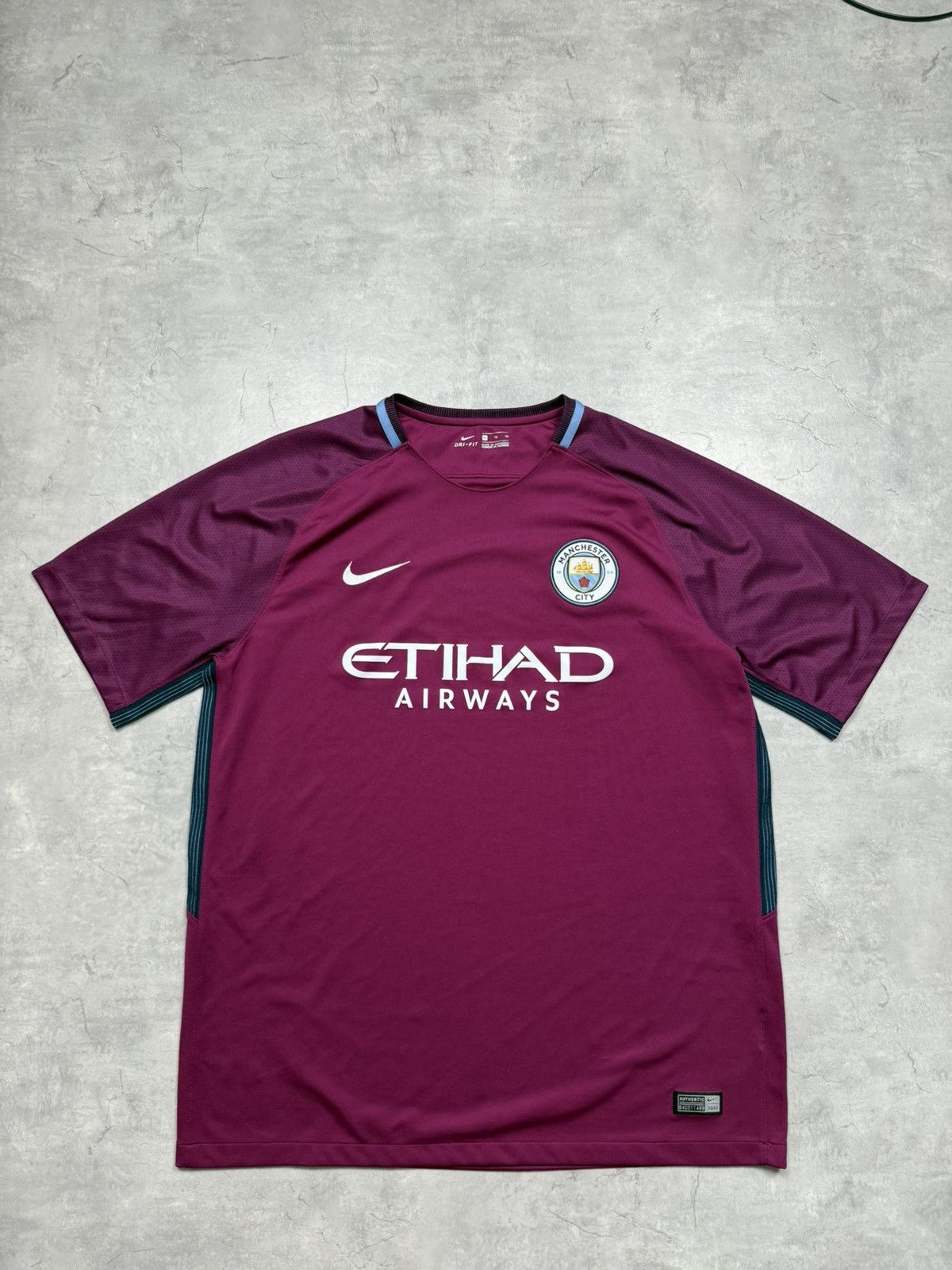 Nike Nike Manchester City 2017 Size US XL / EU 56 / 4 - 1 Thumbnail