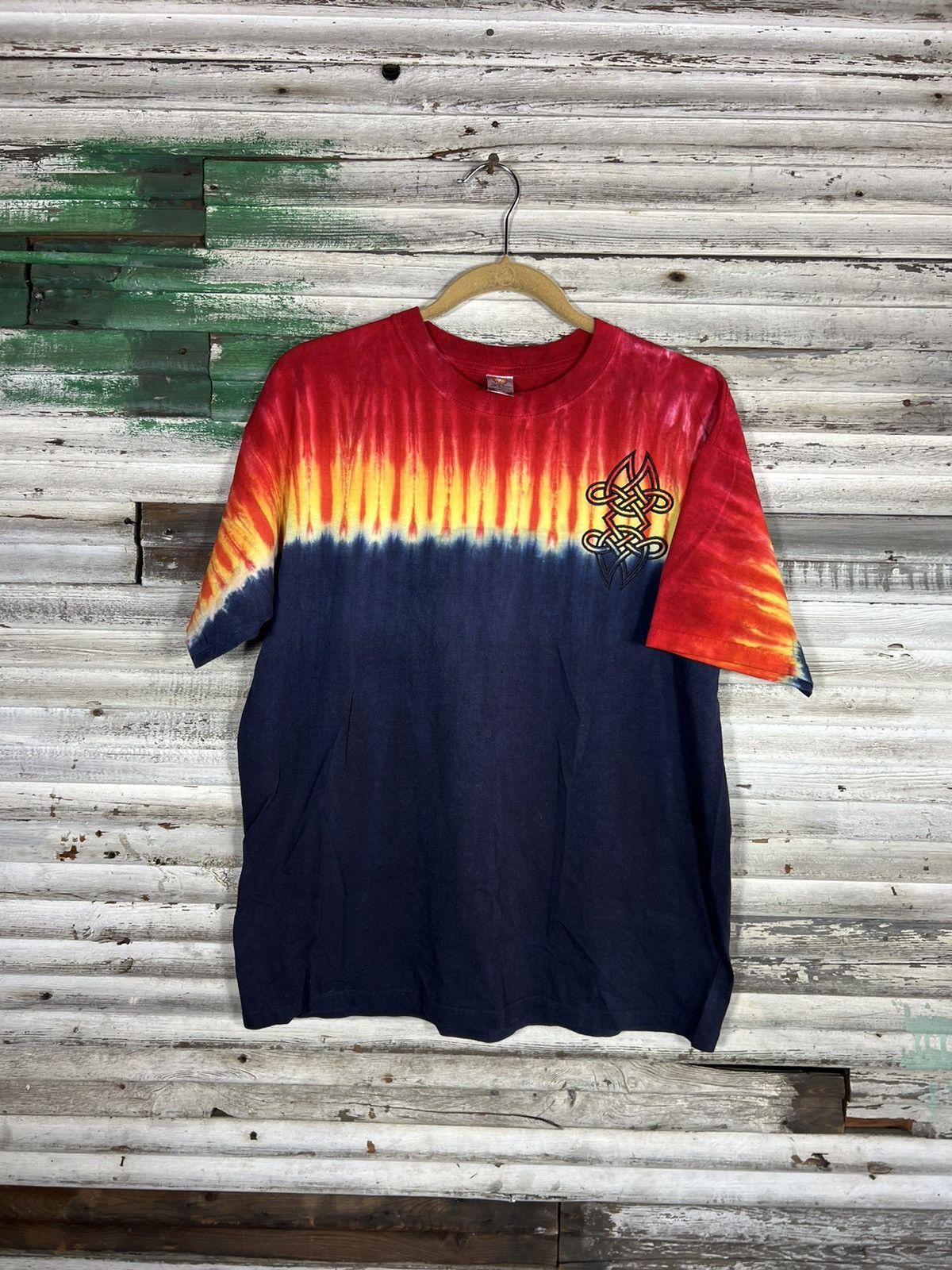 Vintage Vintage Celtic Knot Tye Dye Shirt Size US L / EU 52-54 / 3 - 1 Thumbnail