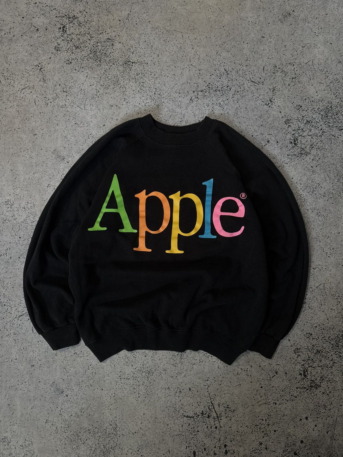 Apple Vintage 90s Apple sweatshirt Size US L / EU 52-54 / 3 - 1 Thumbnail
