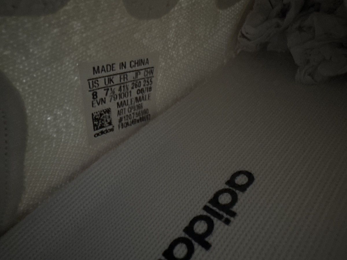 Yeezy Yeezy Boost 350 V2 Cream White US Mens SZ 8 Size US 8 / EU 41 - 14 Thumbnail