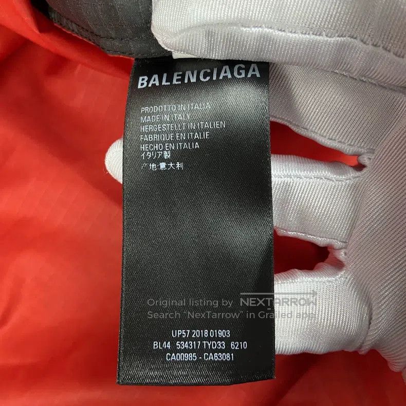 Balenciaga Balenciaga Red-blue color block letter logo windbreaker Size US S / EU 44-46 / 1 - 4 Thumbnail