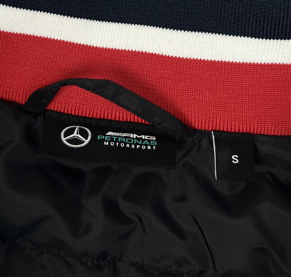 Formula 1 Mercedes-Benz AMG Petronas Motorsport F1 Jacket Size US S / EU 44-46 / 1 - 15 Thumbnail