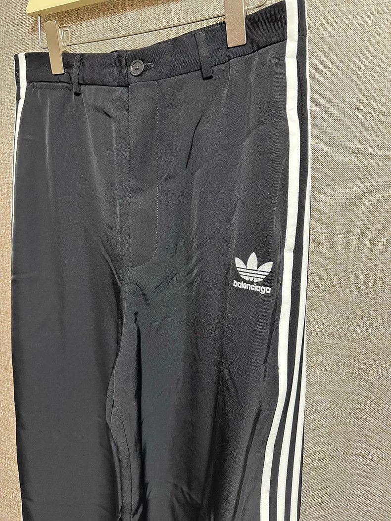 Balenciaga Balenciaga size M Three Stripes Fiber Material Slacks Size US 44 / EU 60 - 2 Thumbnail