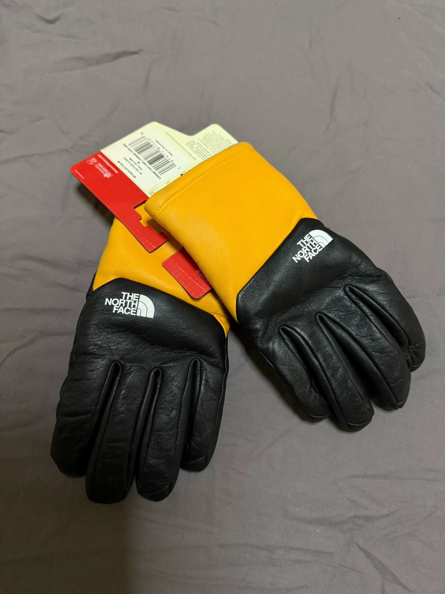 The North Face TNF Yellow Leather Gloves M New With Tags Size ONE SIZE - 1 Thumbnail