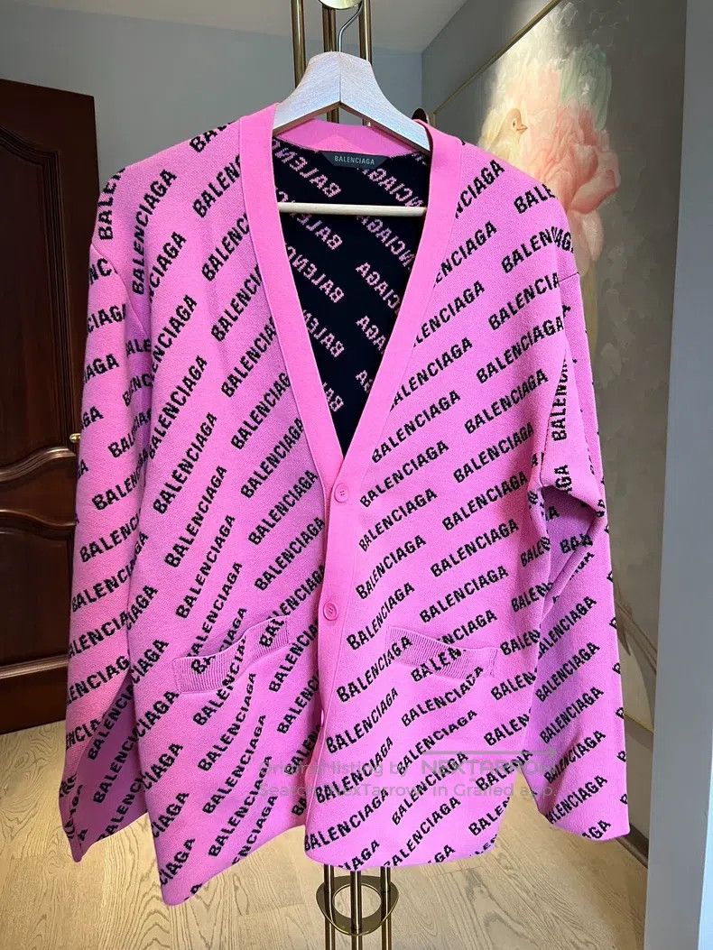 Balenciaga Balenciaga Printed Letter V-Neck Cardigan Size US M / EU 48-50 / 2 - 1 Thumbnail