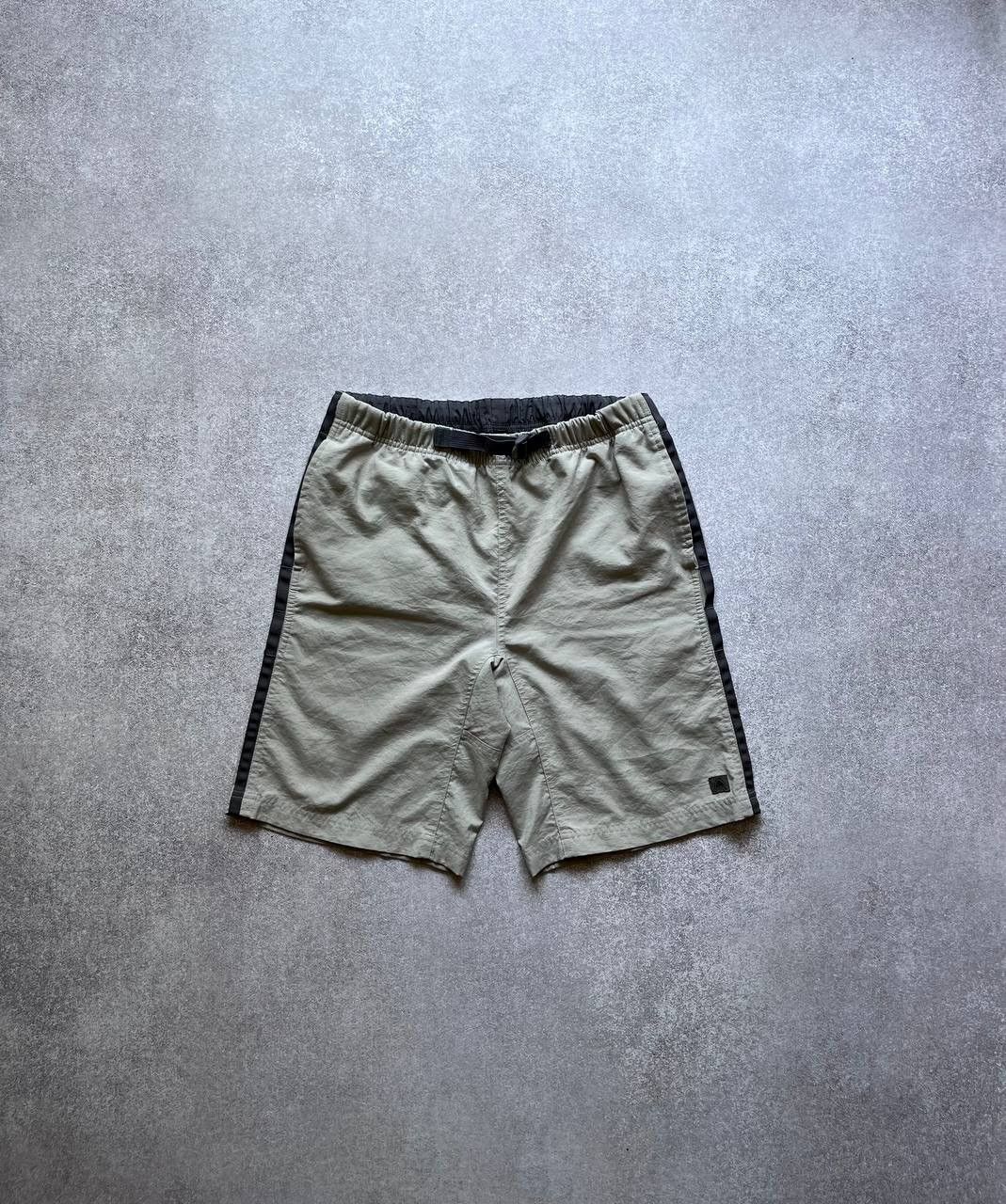 Nike ACG × Vintage Vintage Nike ACG Nylon Cargo Shorts Y2K S Size US 31 - 1 Thumbnail