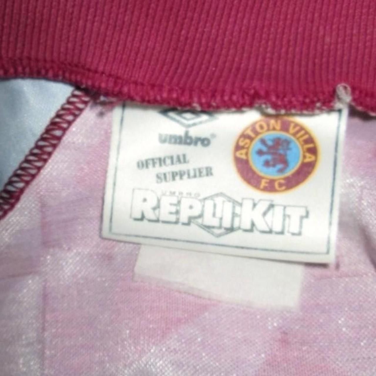 Umbro Aston Villa England 1990 1991 Home shirt jersey Size US L / EU 52-54 / 3 - 4 Thumbnail