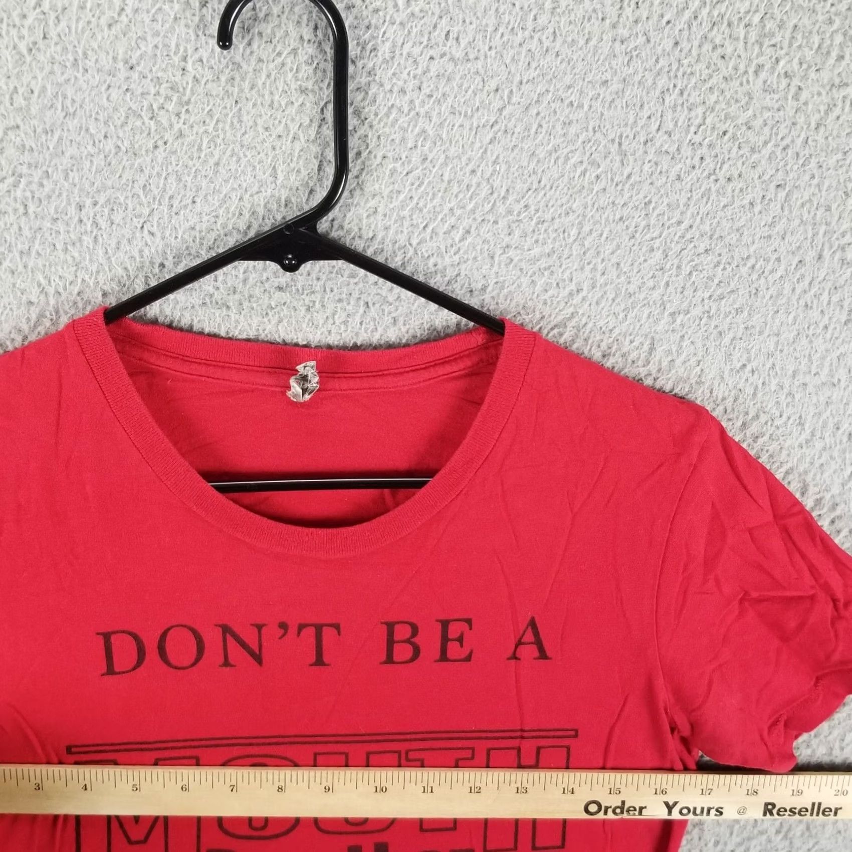 Vintage Vintage Don’t Be A Mouth Breather Graphic T-shirt Woman Large Red Teens L Adult? Size US L / EU 52-54 / 3 - 5 Thumbnail