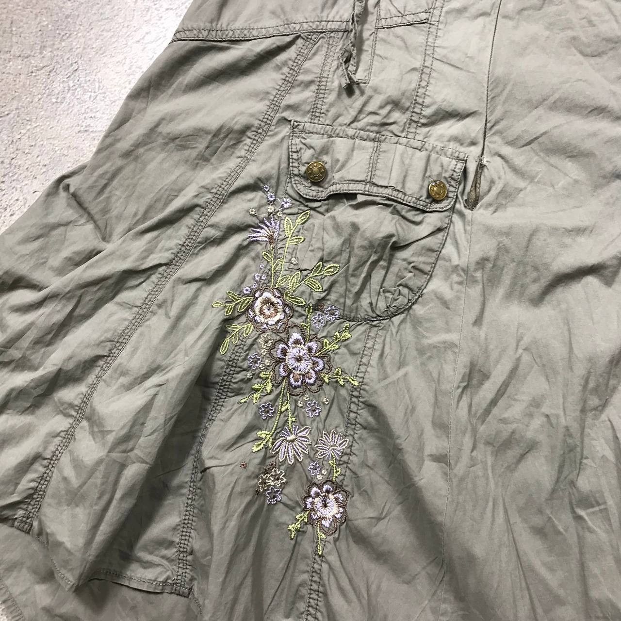 Vintage Vintage Y2K Midi Skirt Cargo Pockets Streetwear Gorpcore 27 Size 27" / US 4 / IT 40 - 3 Thumbnail