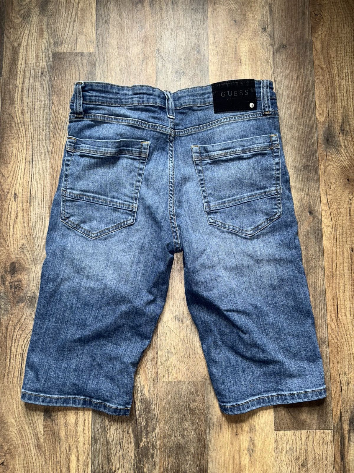 Guess Guess Jorts Size US 31 - 1 Thumbnail
