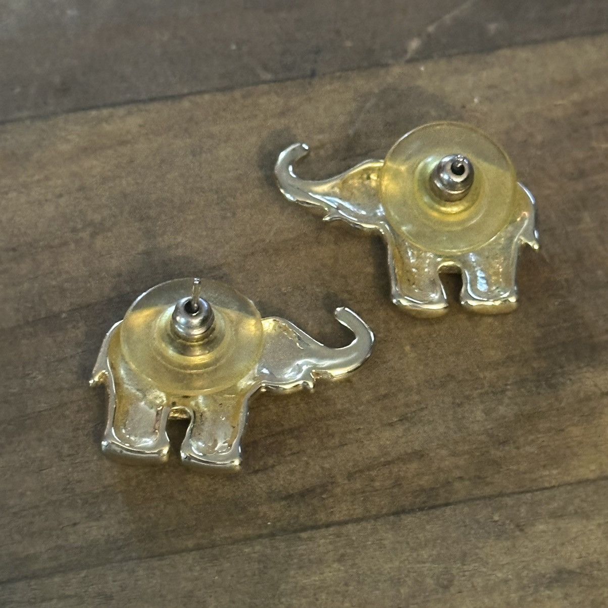 Other Gold tone lucky elephant post earrings Size ONE SIZE - 2 Thumbnail