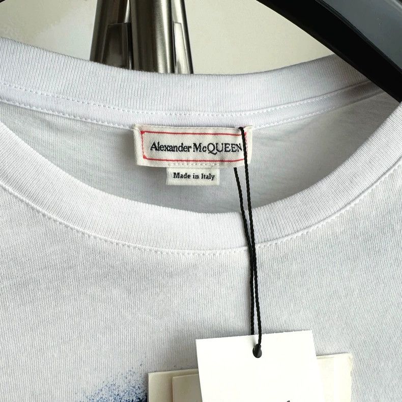 Alexander McQueen Alexander Mcqueen Short sleeves Size US S / EU 44-46 / 1 - 5 Thumbnail