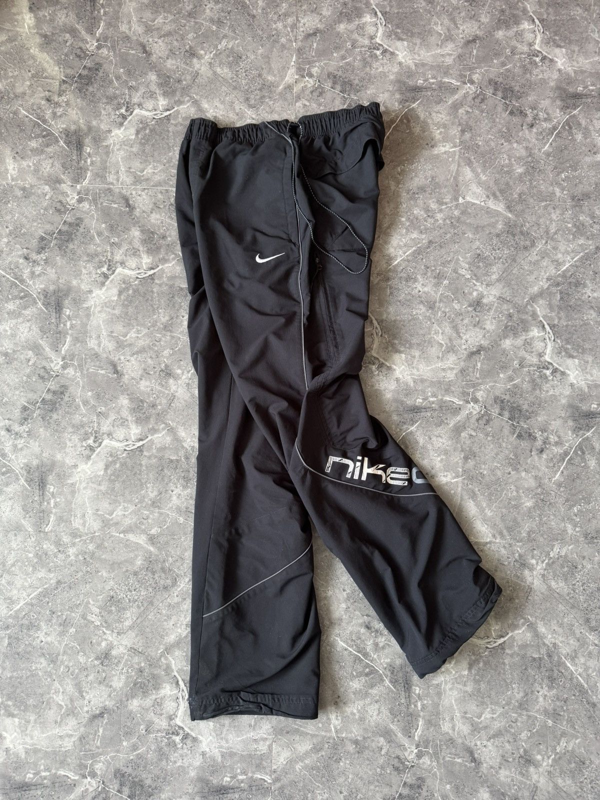 Nike Nike Vintage Sweatpants Nylon Baggy Swoosh Shox Drill Size US 30 / EU 46 - 1 Thumbnail