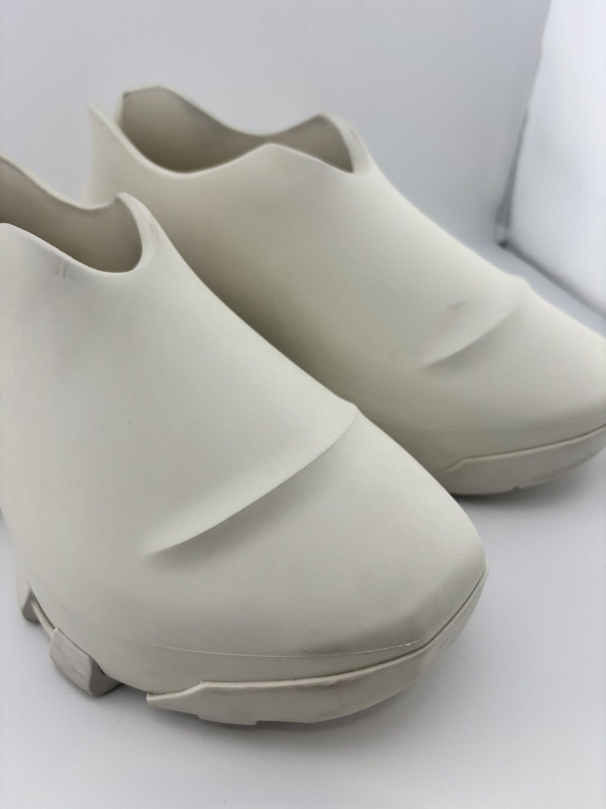 Givenchy GIVENCHY IVORY CLOG USED SIZE 9 Size US 9 / EU 42 - 8 Thumbnail