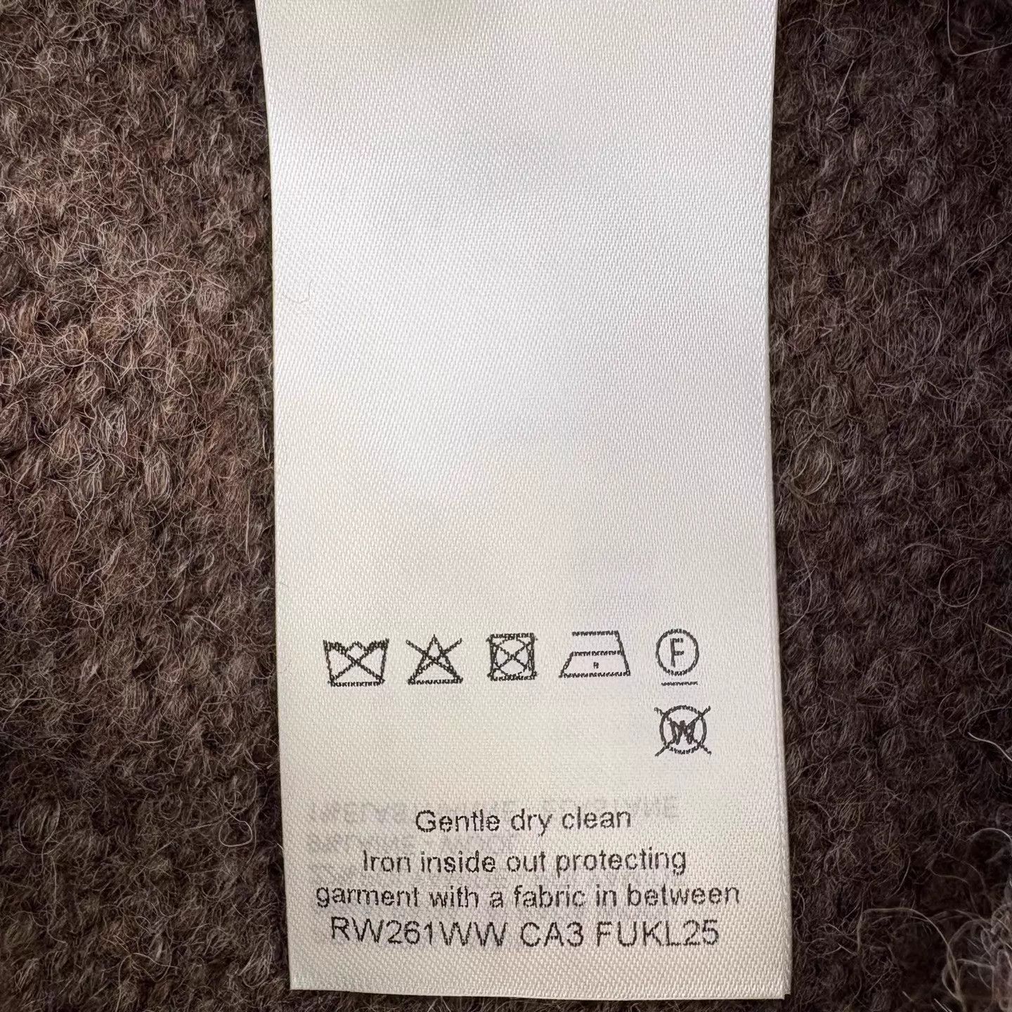 Louis Vuitton LV SS26 ski fair isle lettered crewneck long-sleeve Tan XS Size XS / US 0-2 / IT 36-38 - 4 Thumbnail