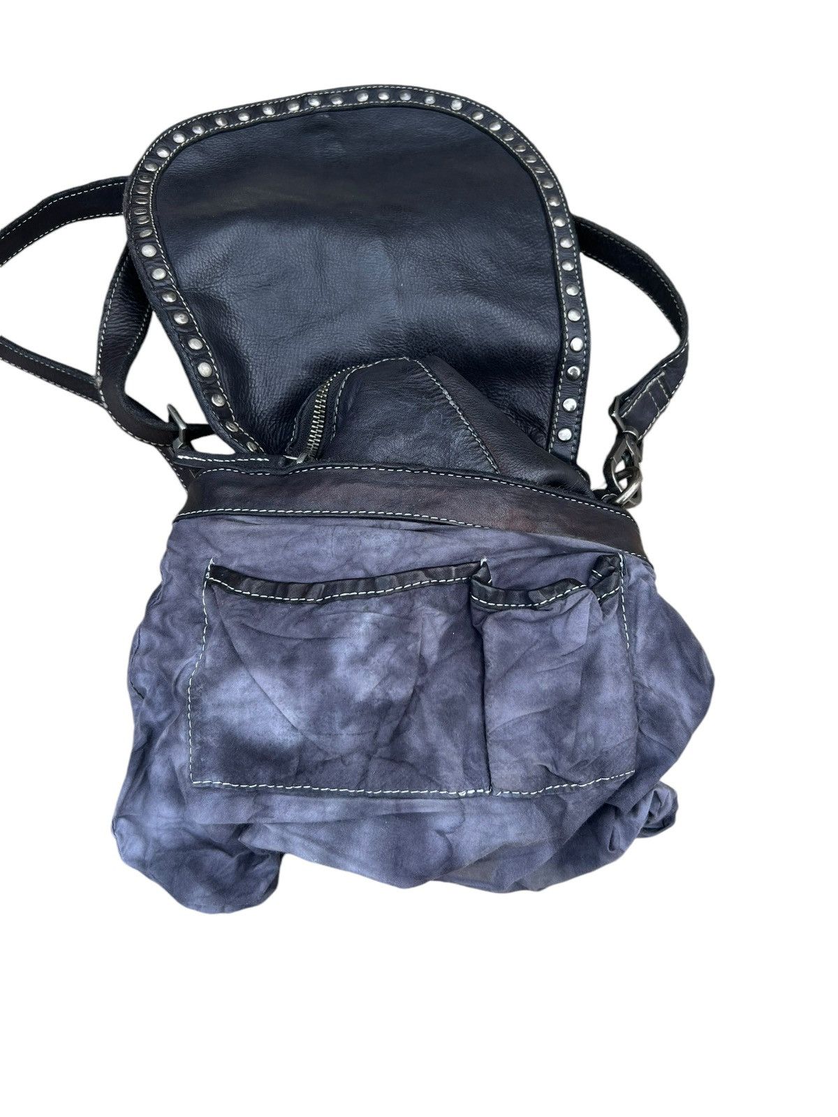 CLOSED Vintage CLOSED Discoloured Patina Leather Studded Bag Sling Size ONE SIZE - 24 Thumbnail