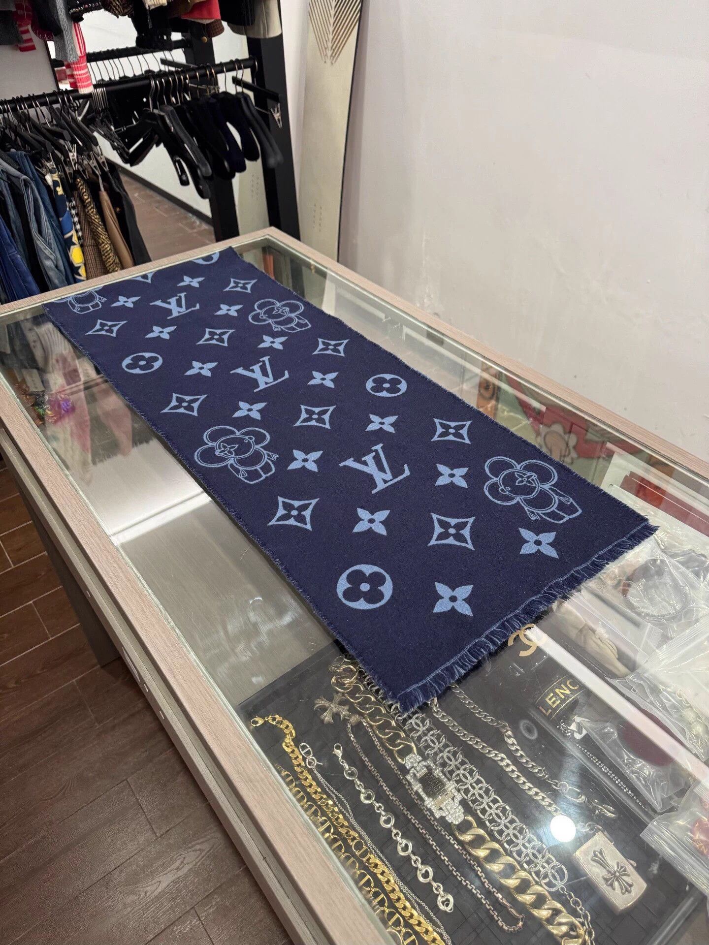 Louis Vuitton LV Vivienne blue allover wool scarf new with box Size ONE SIZE - 1 Thumbnail